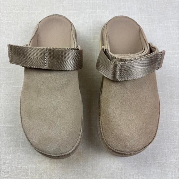 ⏳ 2024 UGG Goldenstar Clog “Sand” 6W - Picture 3 of 6